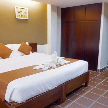 Ananas Family Hotel Ho Chi Minh City Exterior photo