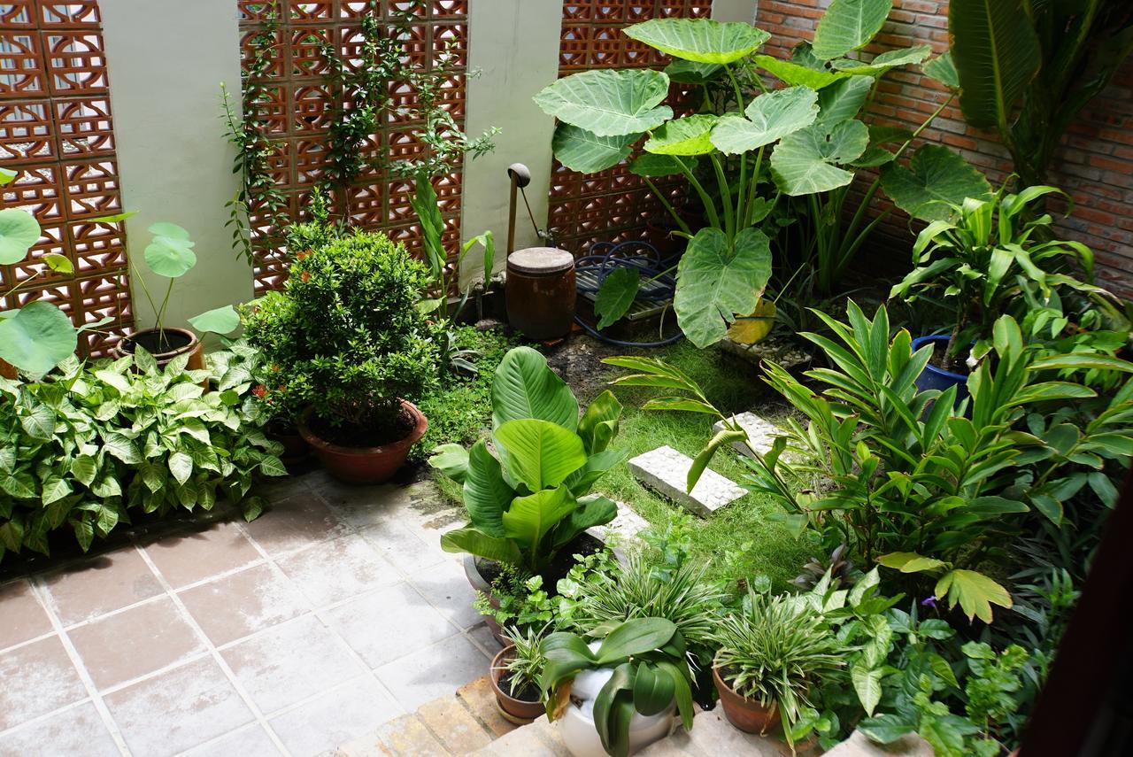 Ananas Family Hotel Ho Chi Minh City Exterior photo