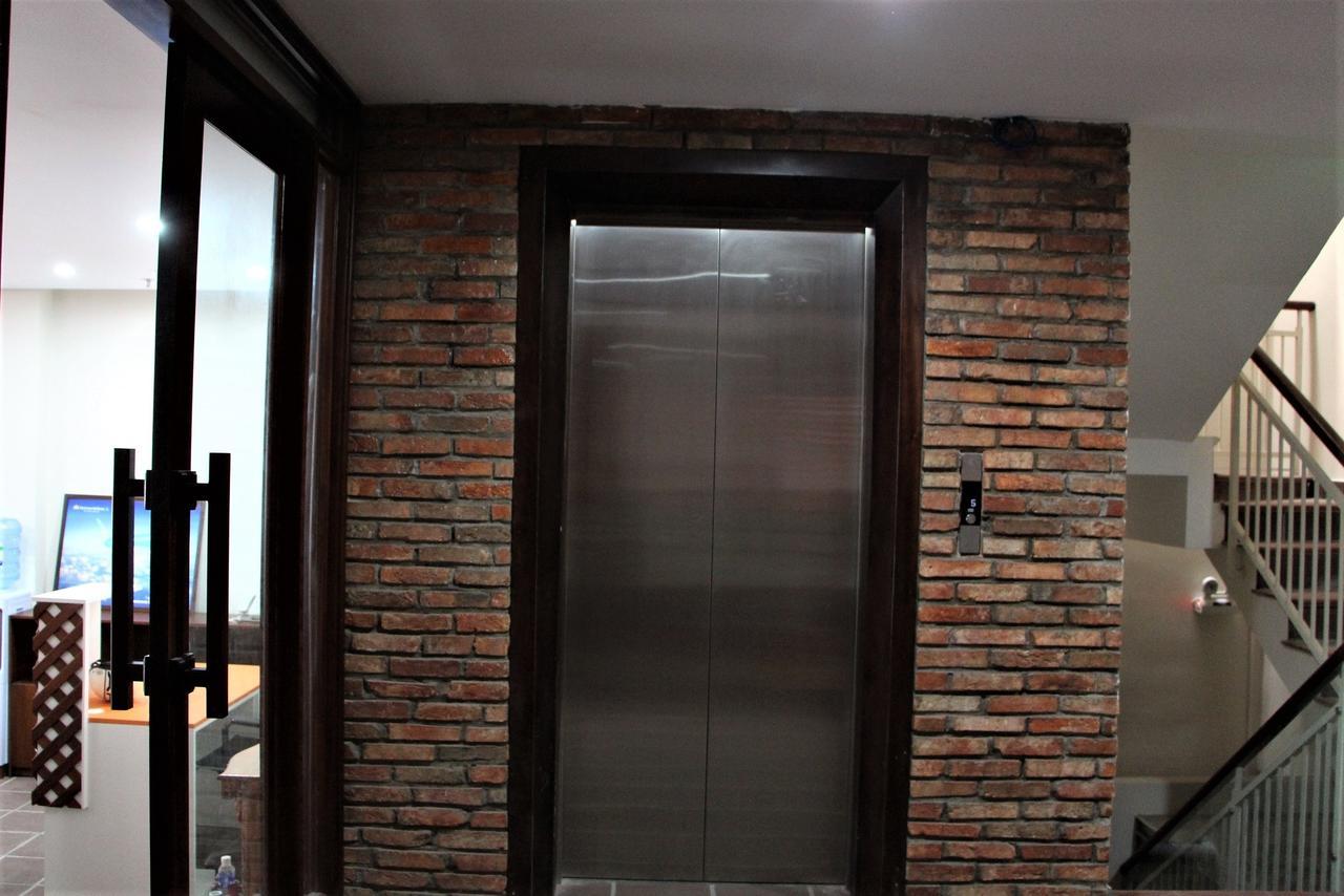 Ananas Family Hotel Ho Chi Minh City Exterior photo
