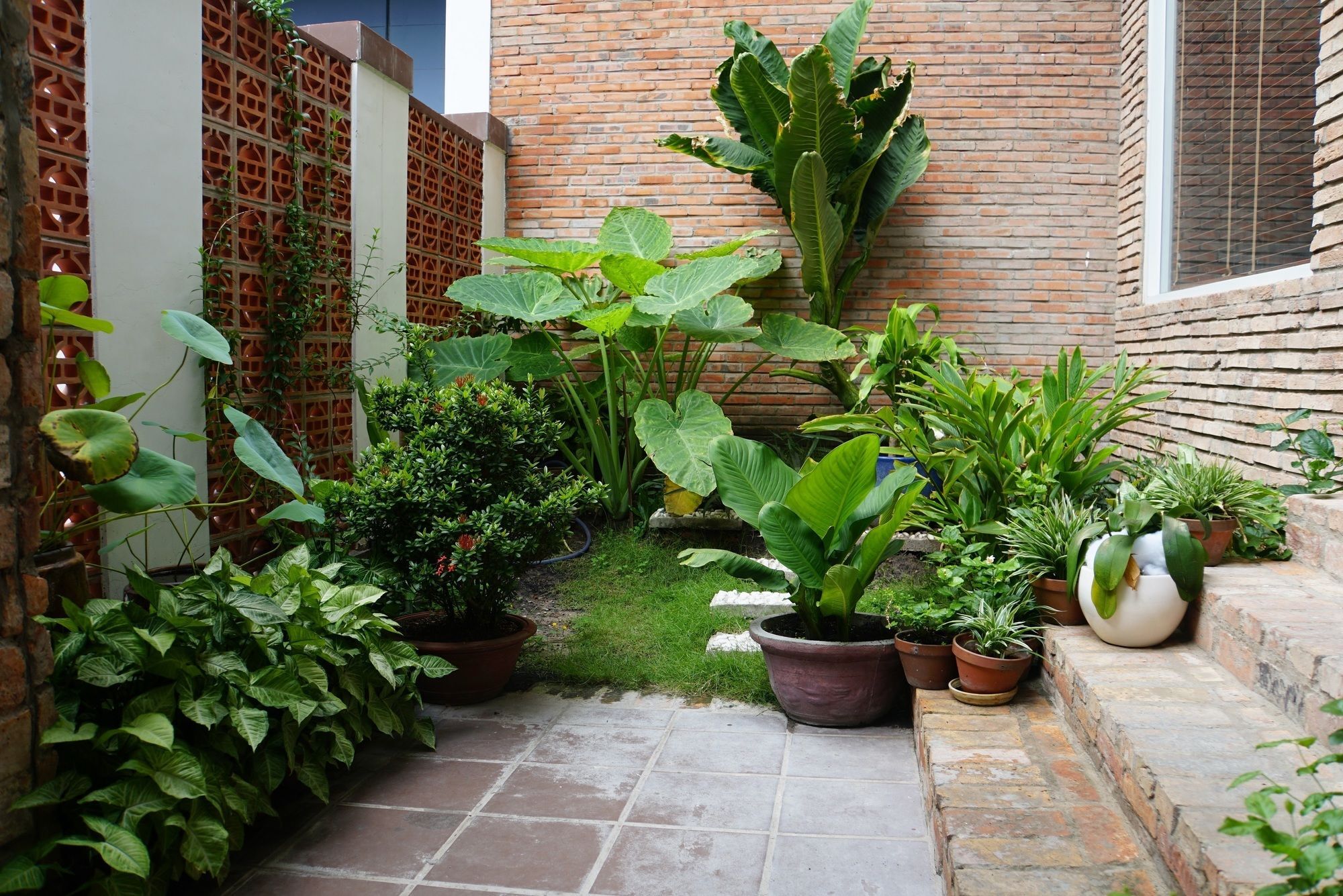 Ananas Family Hotel Ho Chi Minh City Exterior photo