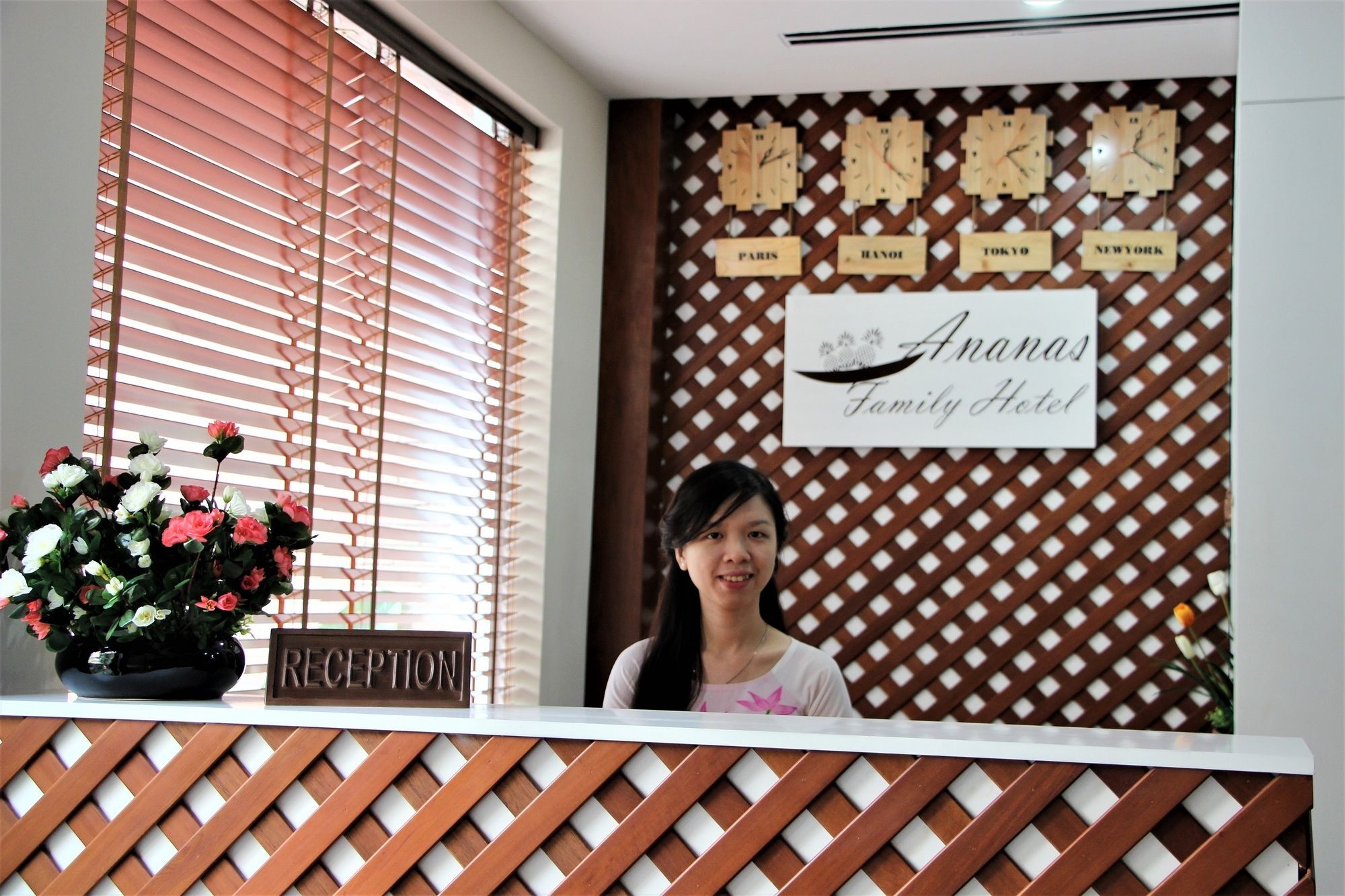 Ananas Family Hotel Ho Chi Minh City Exterior photo